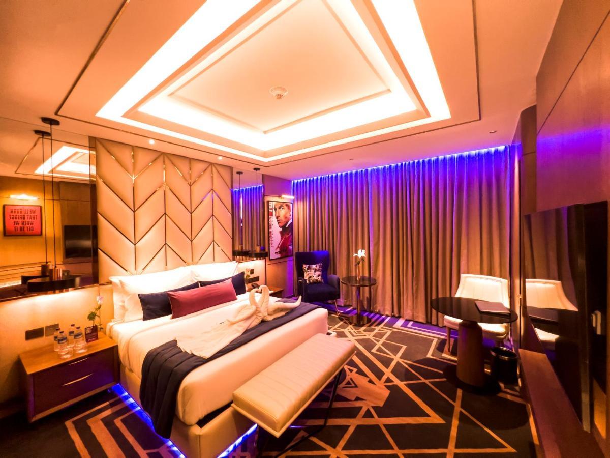 Planet Hollywood Thane Bagian luar foto