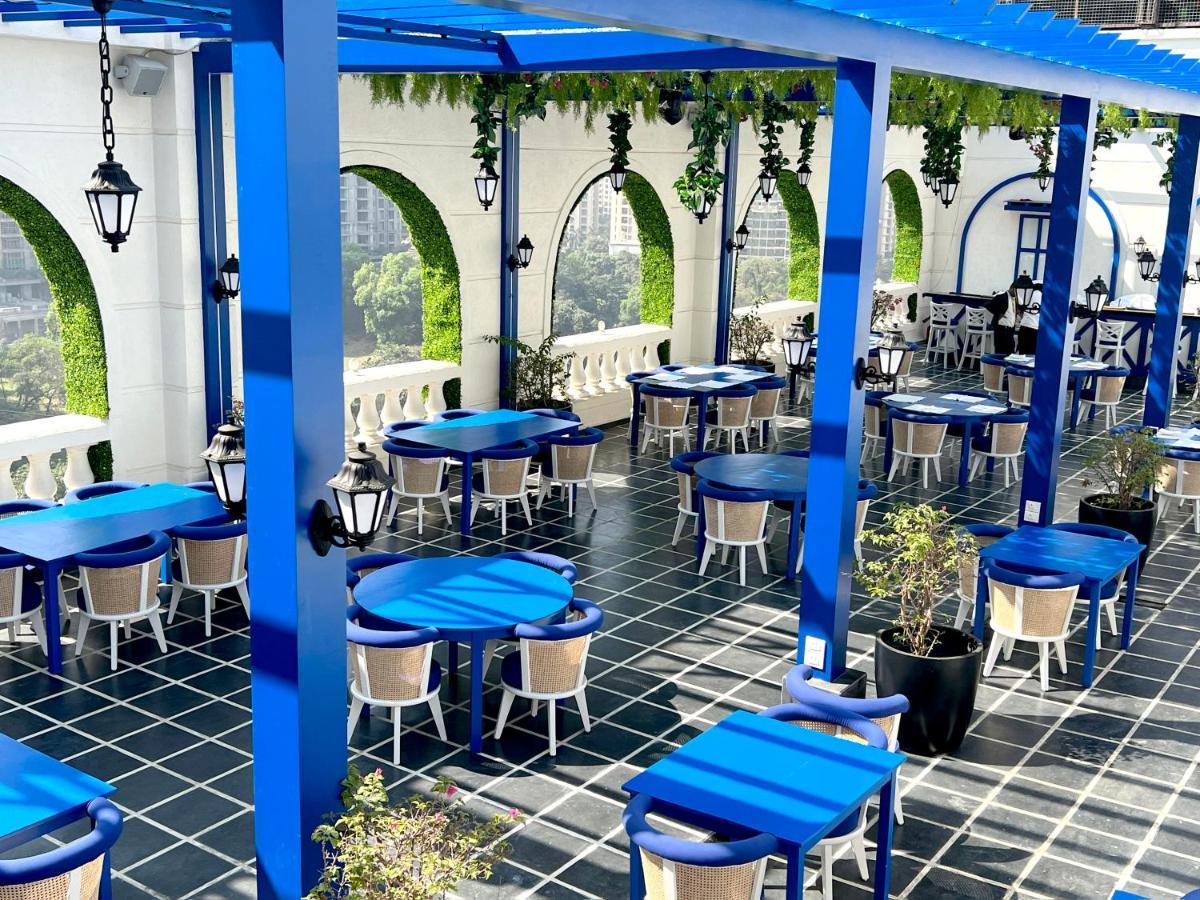 Planet Hollywood Thane Bagian luar foto