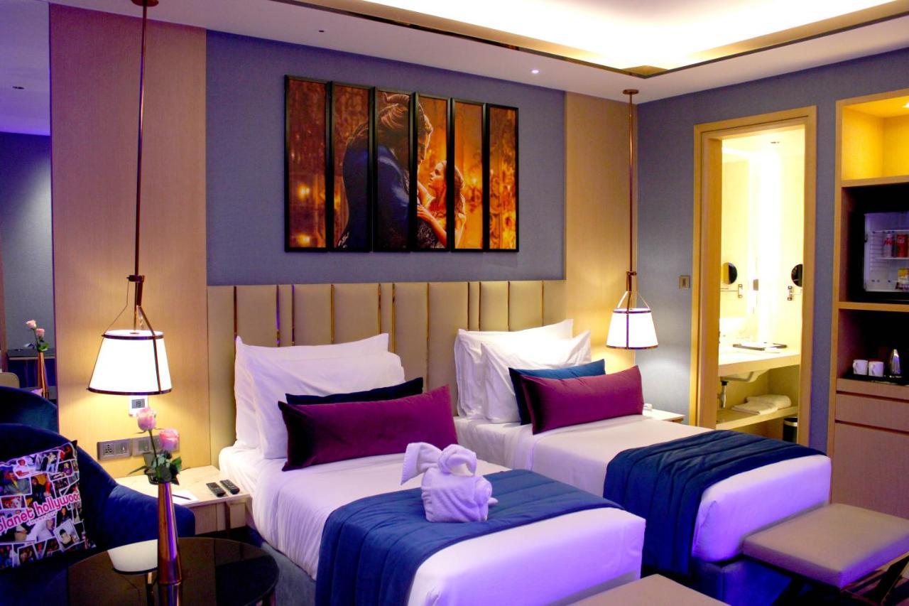 Planet Hollywood Thane Bagian luar foto