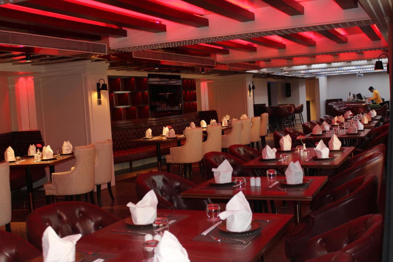 Planet Hollywood Thane Bagian luar foto